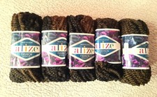 540g Chunky DARK GREENS boucle