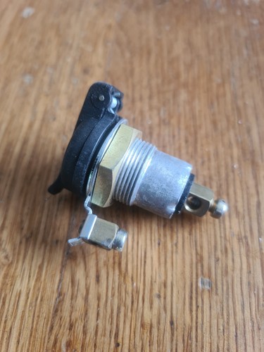 Britax 12volt din - britax, socket