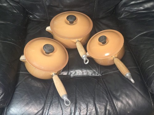 Vintage creuset brown - le,
