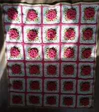 HANDMADE 3D FLOWERED CROCHET