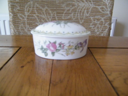 Royal doulton camilla - camilla, bone