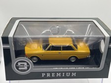 1/43 TRIPLE 9 PREMIUM VOLVO