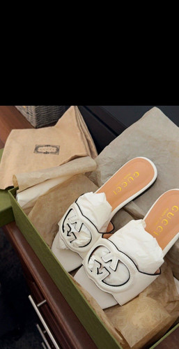 Gucci white interlocking logo - gucci,
