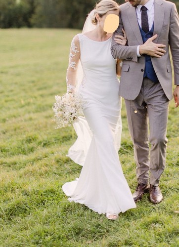 Selling stunning pronovias - selling,