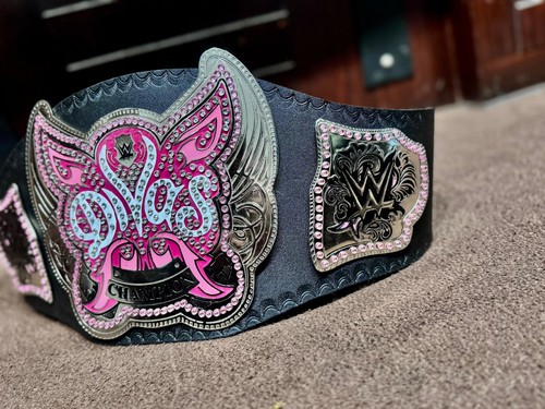 Wwe signature divas champion - signature,