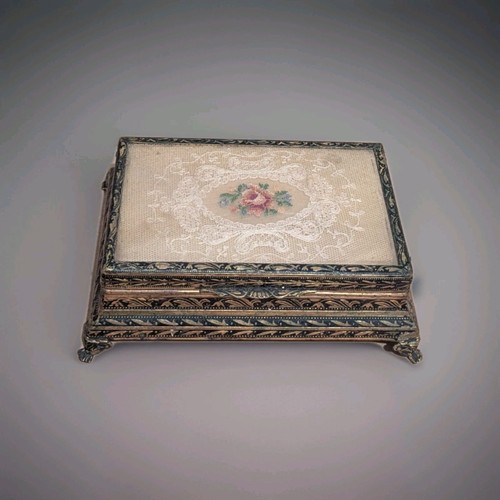 Brass trinket jewellery box - trinket,