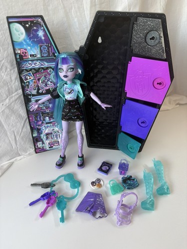 Monster high twyla doll - high,