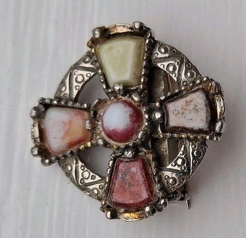 Vintage 1950s celtic style - 1950s,