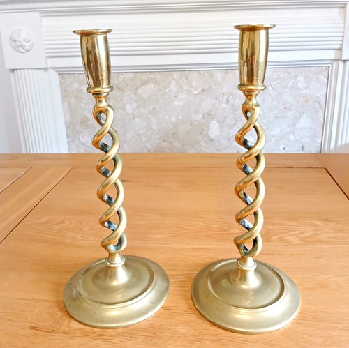 Pair elegant antique - of,