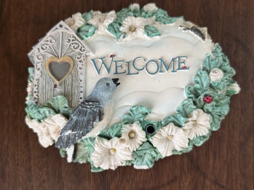 Vintage welcome birdhouse - welcome,