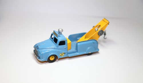 Budgie 244 towing tender - budgie, no