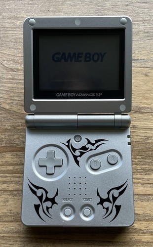 Tribal silver nintendo gameboy - nintendo,