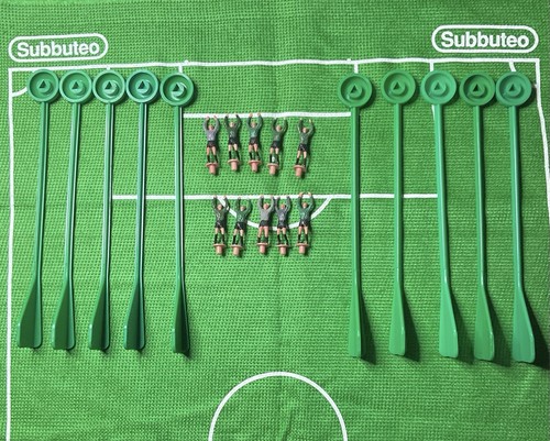 Subbuteo goalkeeper figures - lw,