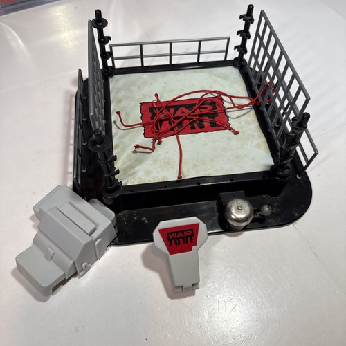 Jakks pacific wwf - jakks, is
