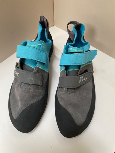 Climbing shoes five ten - shoes.,