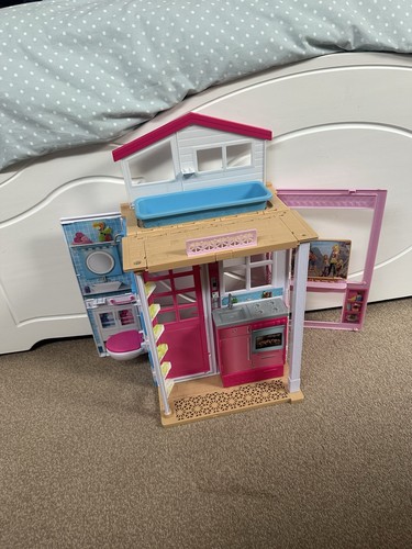Barbie portable fold - barbie, fold-away