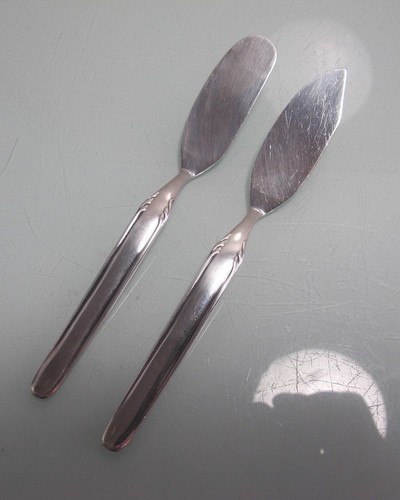 Cheese knife butter - cheese,