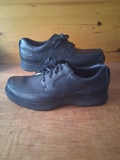 black leather Clarks active