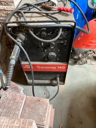 Transmig 140 welder - 140,