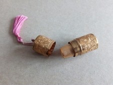 VINTAGE METAL THIMBLE WITH