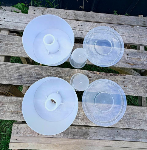Bee feeders top feeder - bee,