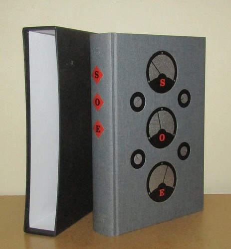 Folio society d foot - -, r