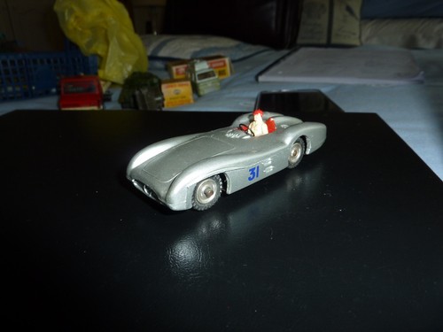 Dinky toys 237 mercedes - toys,