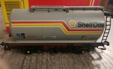 Hornby 00 Gauge R119 Shell
