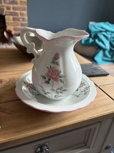 White pink flowery - pink,
