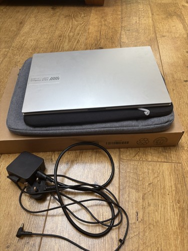 Asus vivobook 6 inch - vivobook, go