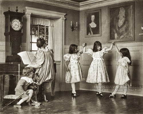 Vintage 1895 photo three girls - 1895,