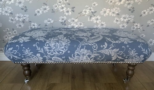 New footstool laura - a, in