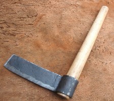 A small 6 inch Froe, Wood