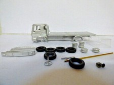 Promod Truck Kits 1/50th Scale PRK031M AWD Bedford TL Flatbed kit builds either