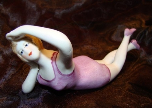 Figurine bathing beauty sexy - figurine,