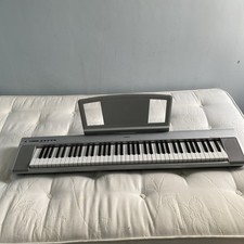 Yamaha NP-30 Portable Grand