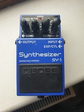 BOSS Sy-1 Synthesizer Guitar Pedal