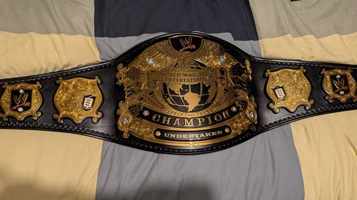 Official wwe undisputed - wwe,