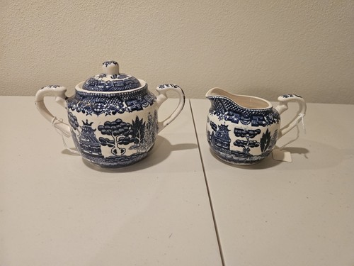Blue willow creamer and - willow,