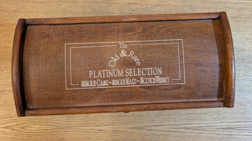 Empty wooden whisky box - whisky,