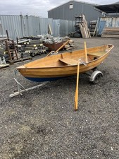 Rowing Boat with Forward