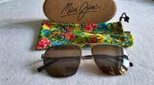 Maui Jim polarized mirror sunglasses. Sharks Cove MJ605-01. With case.