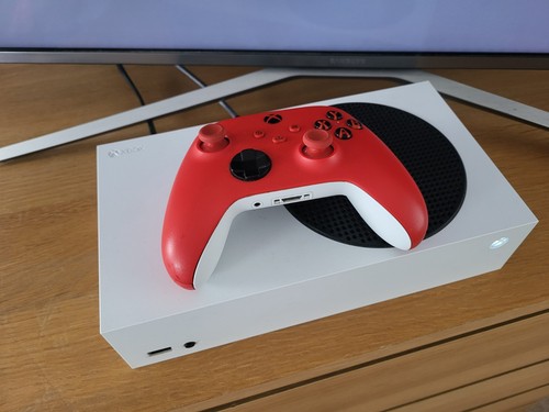 Xbox series gaming console - s,