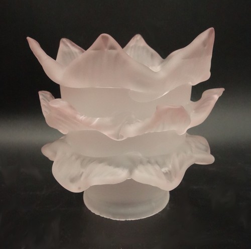 Tulip shade pale pink - shade,