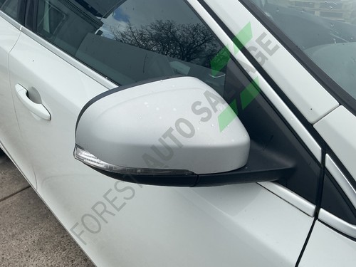 2017 volvo v40 mirror - v40, right