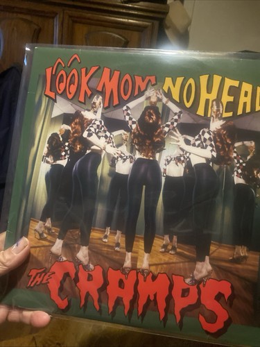 The cramps look mom no - mom,