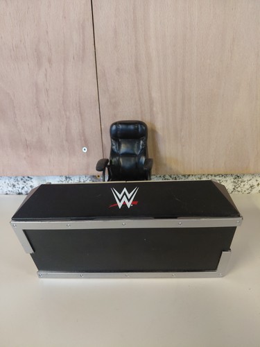 Wwe commentary table breakable