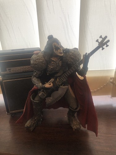 Gene simmons plus - simmons,