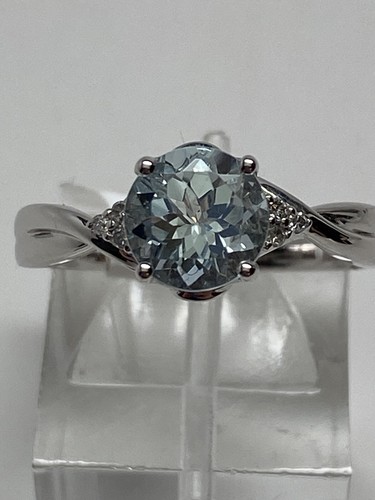 10k white gold natural round - 10k,