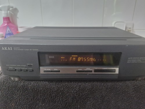Akai m600 quartz - akai,